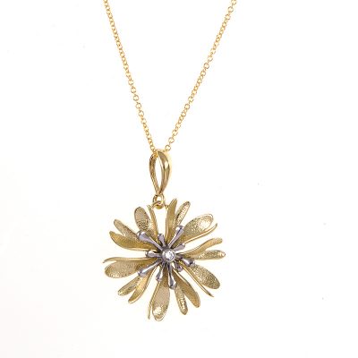 14KT Pendant Yellow/White Flowers